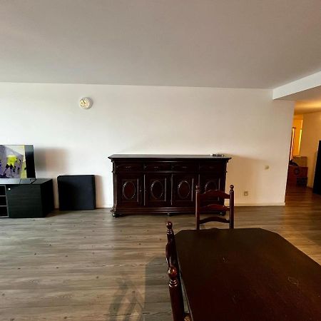 Big Apartment With Parking In アントウェルペン エクステリア 写真