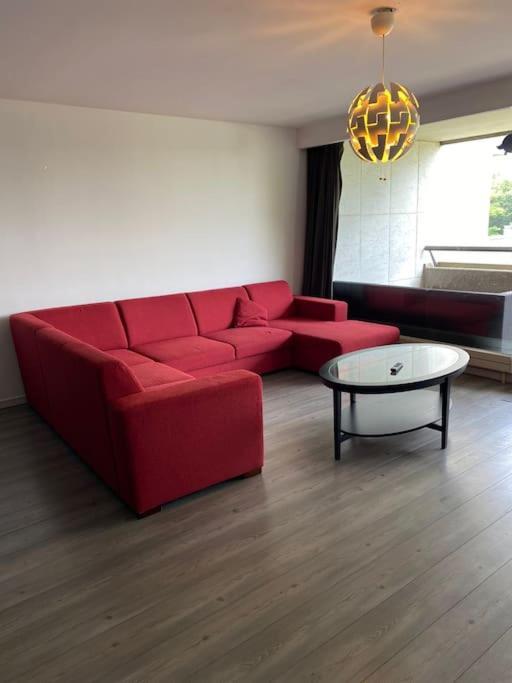 Big Apartment With Parking In アントウェルペン エクステリア 写真