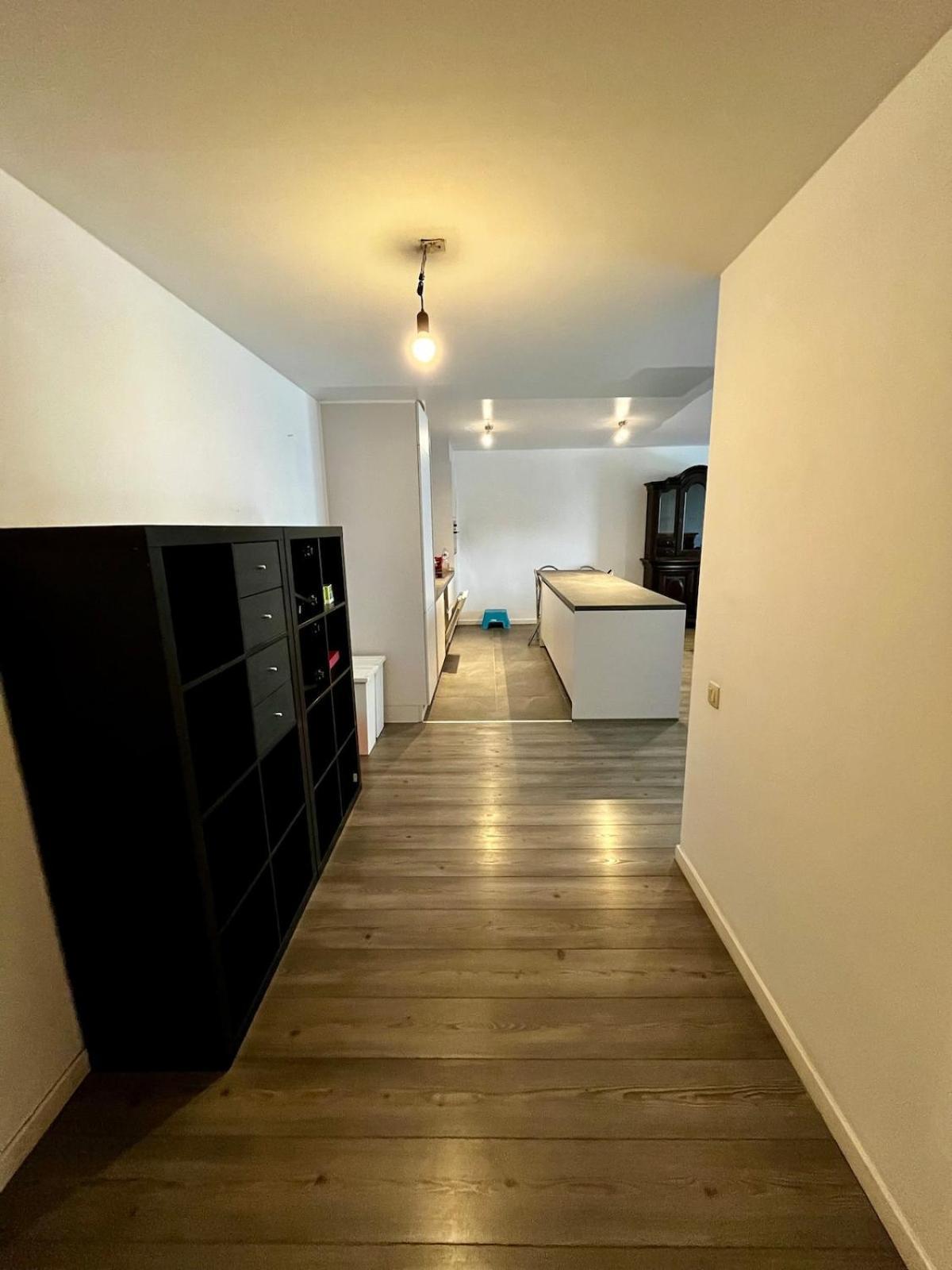 Big Apartment With Parking In アントウェルペン エクステリア 写真