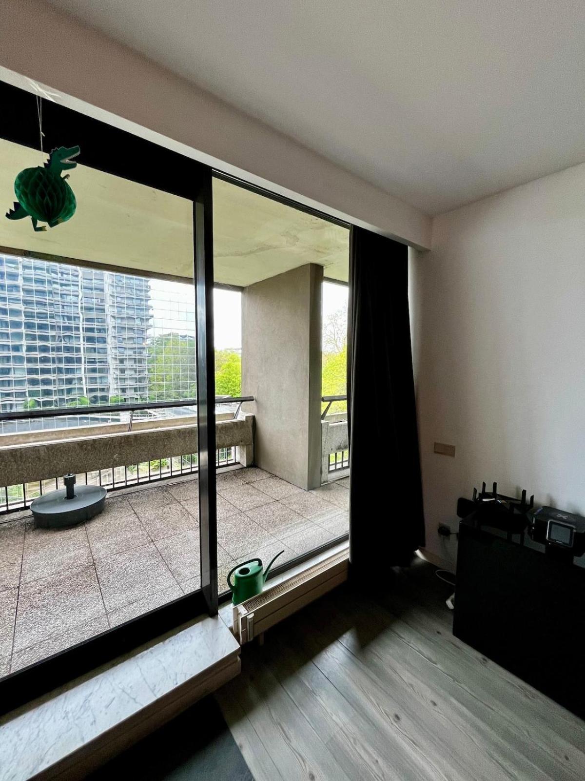 Big Apartment With Parking In アントウェルペン エクステリア 写真