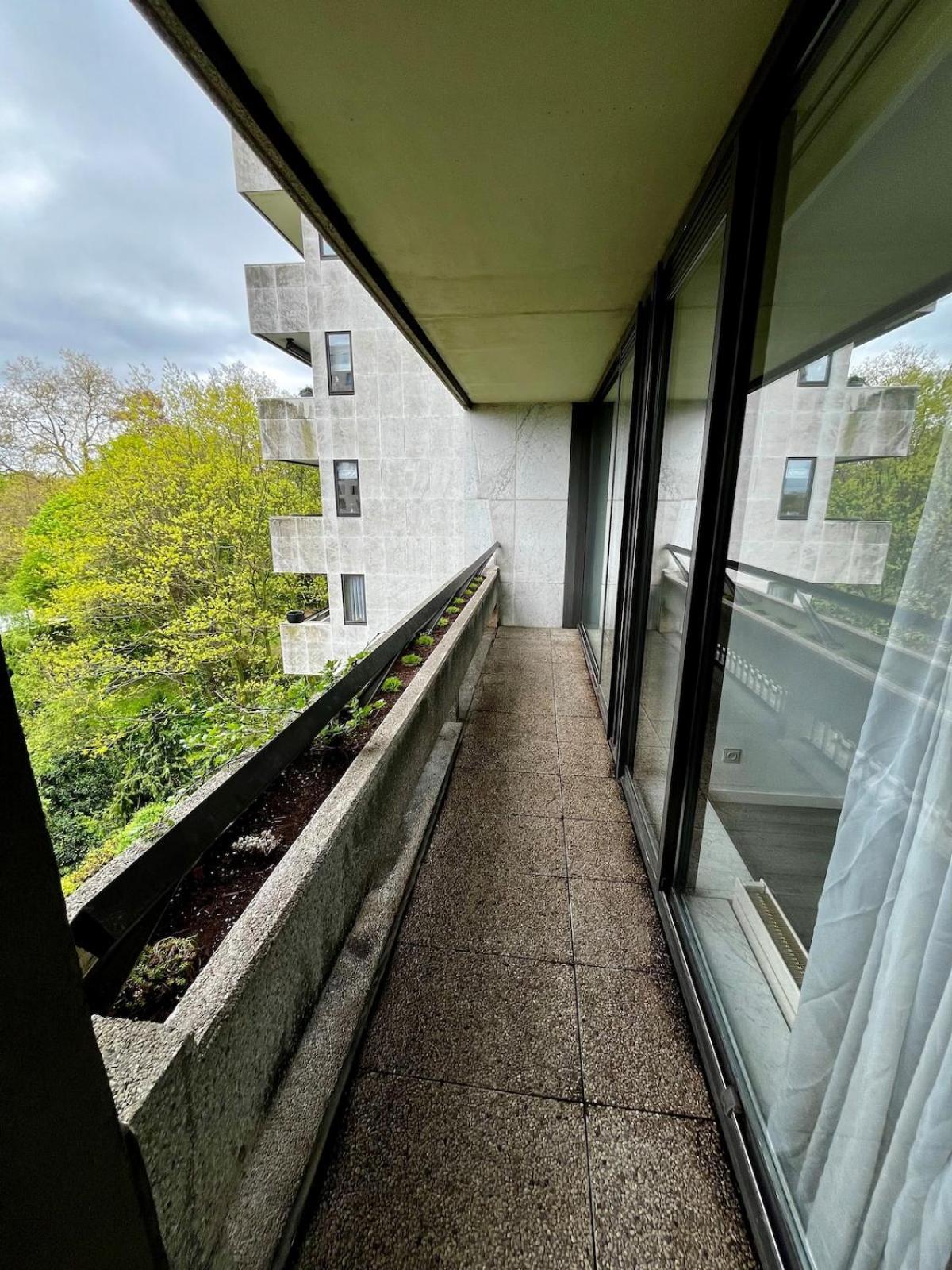 Big Apartment With Parking In アントウェルペン エクステリア 写真